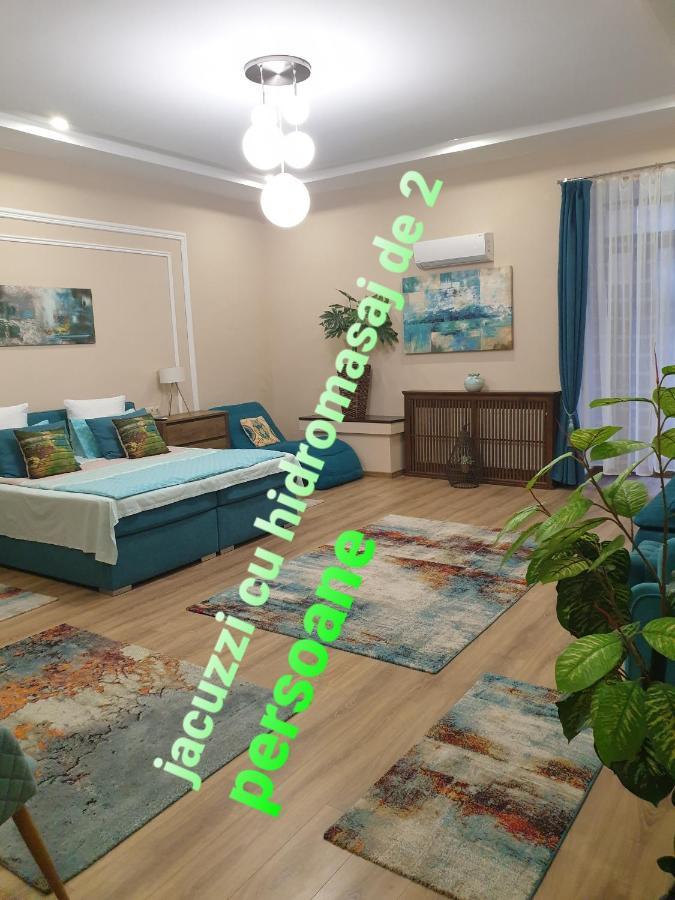 Imperial Rooms - Ultracentral - Jacuzzi Cu Hidromasaj Орадя Екстер'єр фото